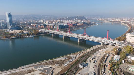 Forgalomkorlátozás lesz szombaton a Rákóczi hídon