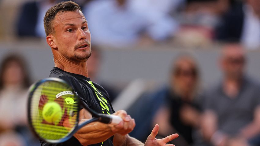 Fucsovics megizzasztotta, harcra késztette Djokovicsot