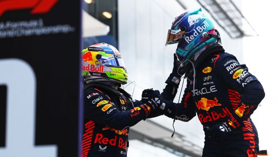 Verstappen megmutatta Péreznek, ki az úr a háznál