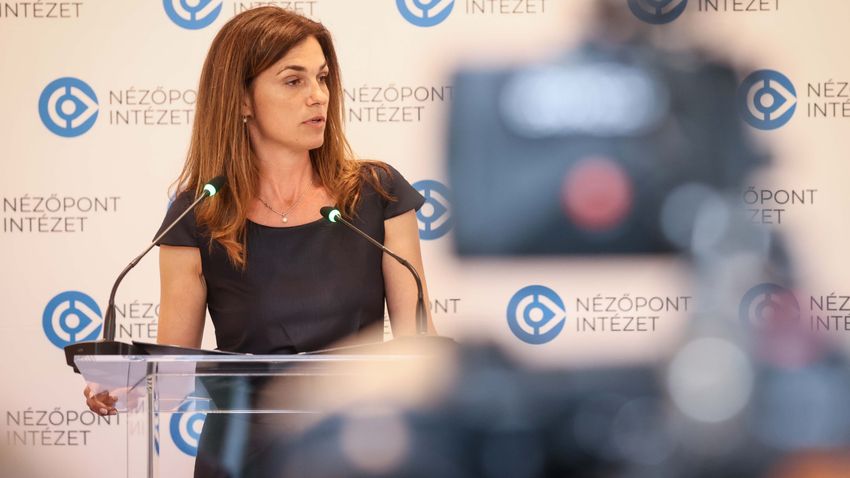 „Jó tett helyébe pofont várj”
