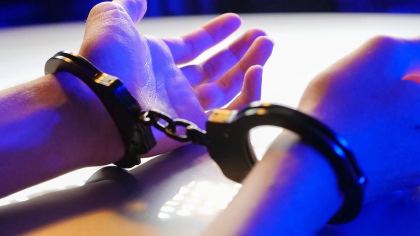 Letartóztattak egy férfit a húszéves eltűnt lány ügyében