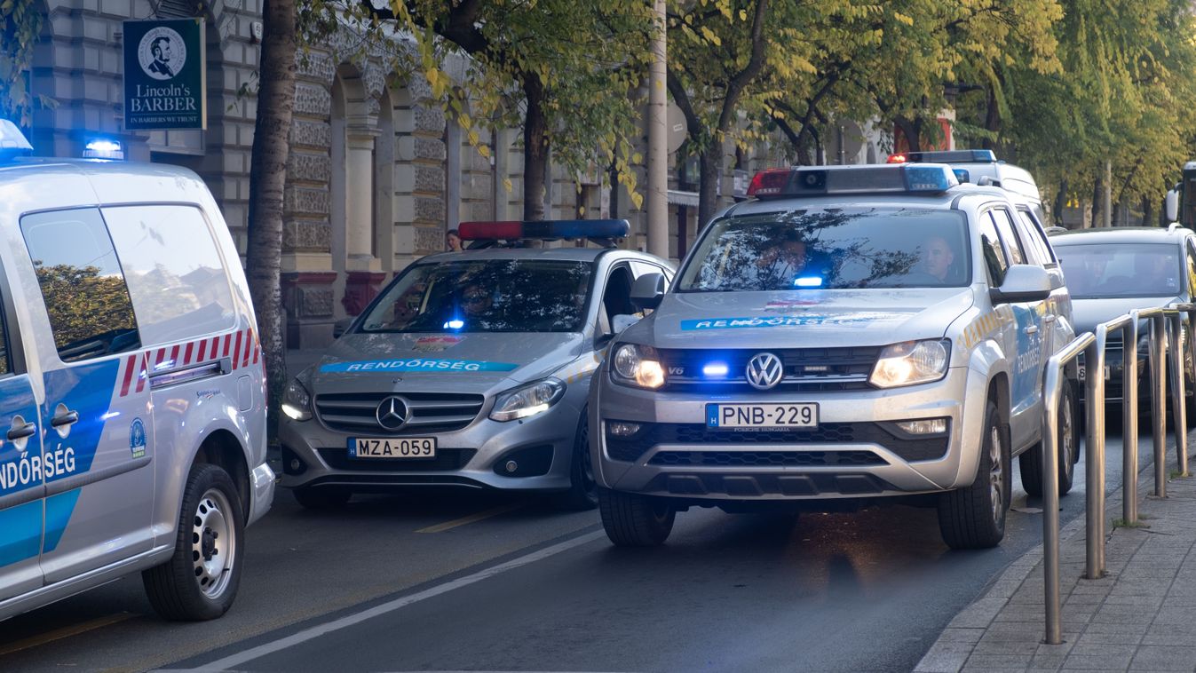 Budapest,,Hungary,-,1,November,2021:,Police,Car,Patrol,,Hungaria