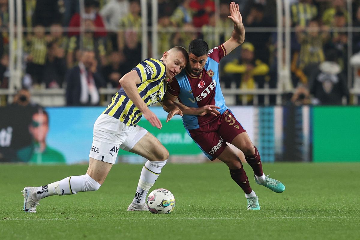 Fenerbahce v Trabzonspor - Turkish Super Lig