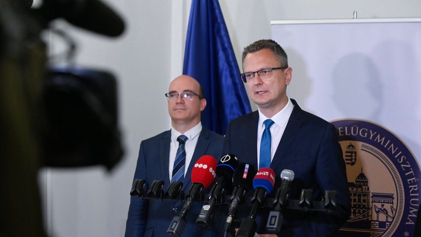 People smugglers will be expelled from the country