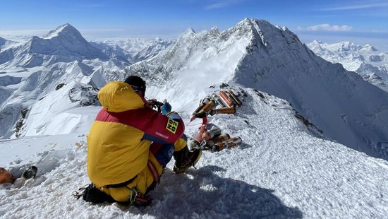 Suhajda Szilárd ül a Mount Everesten – előkerült az utolsó, megrázó fotó róla
