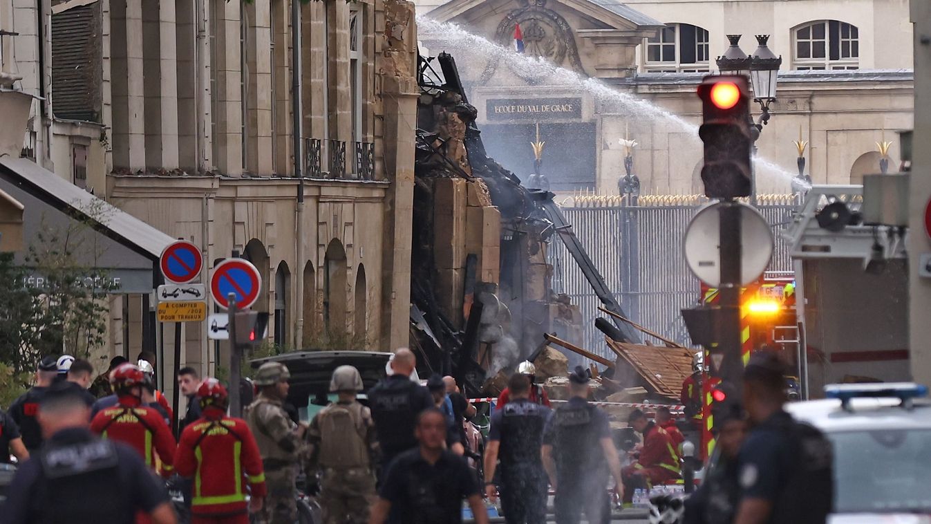 Gas explosion in Paris