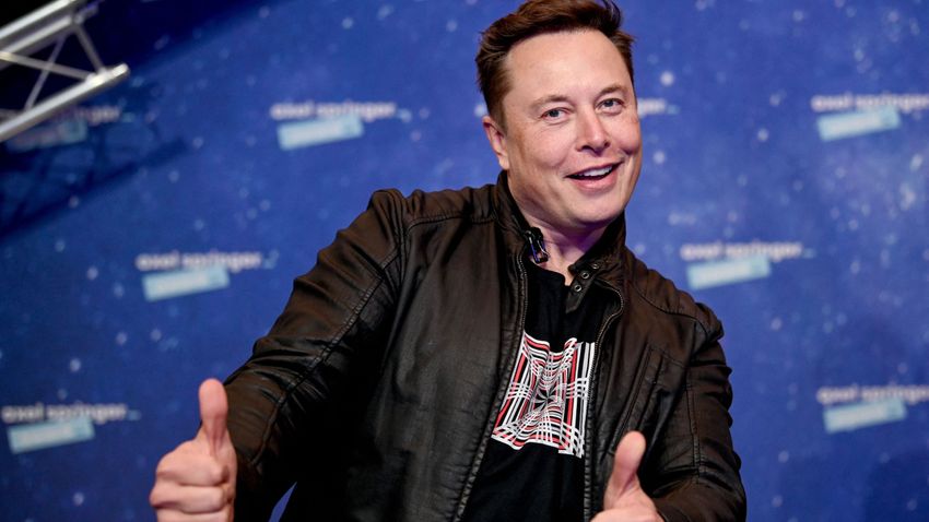 Elon Musk megérkezett Izraelbe + videó