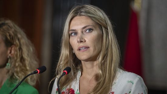 Éppenhogy csak lekerült a bilincs Kailiről, már utazna