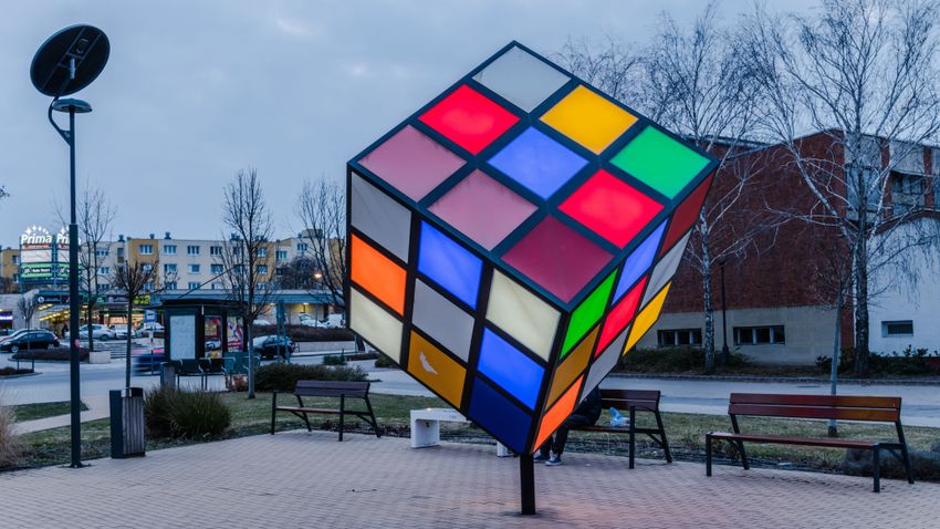 This is how the 21-year-old world record holder solves the Rubik’s Cube in 3 seconds