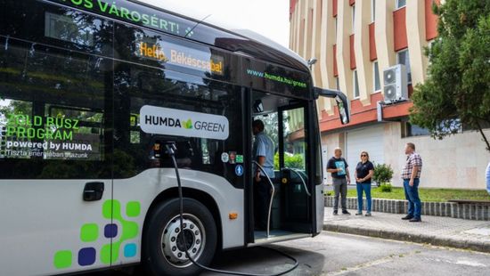Újra közlekedik elektromos busz Békéscsabán