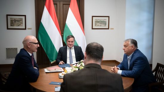 Orbán Viktor fogadta a Deutsche Telekom vezérigazgatóját