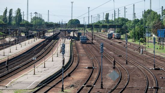 Fokozatosan helyreáll a vonatközlekedés, csökkennek a vihar miatti késések