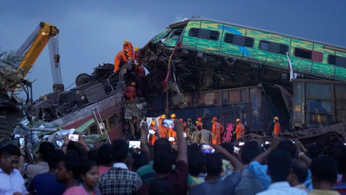 Kiderült, mi okozhatta India egyik legsúlyosabb vasúti balesetét