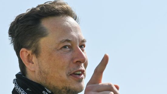 Elon Musk szerint van egy ember, aki nála is gazdagabb, elmondta, ki lehet az + videó