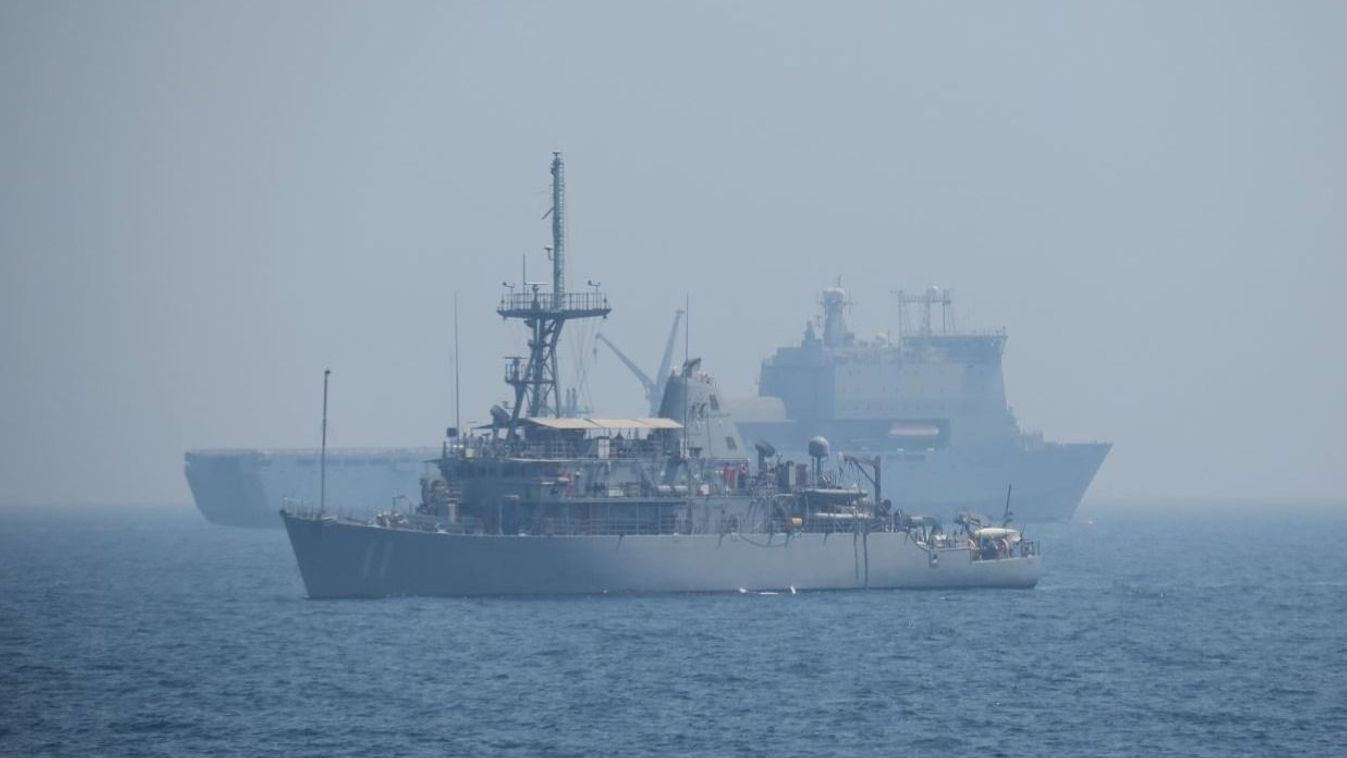 Amerikai hadihajó a Perzsa-öbölben (Fotó: Twitter/Amerikai 5. flotta) 