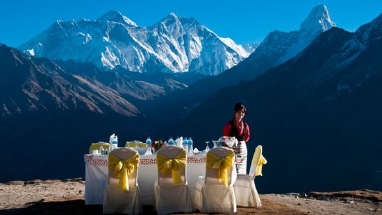Turizmus a halálzónában: a himalájai hegymászás ma ott tart, mint az Alpoké másfél évszázada