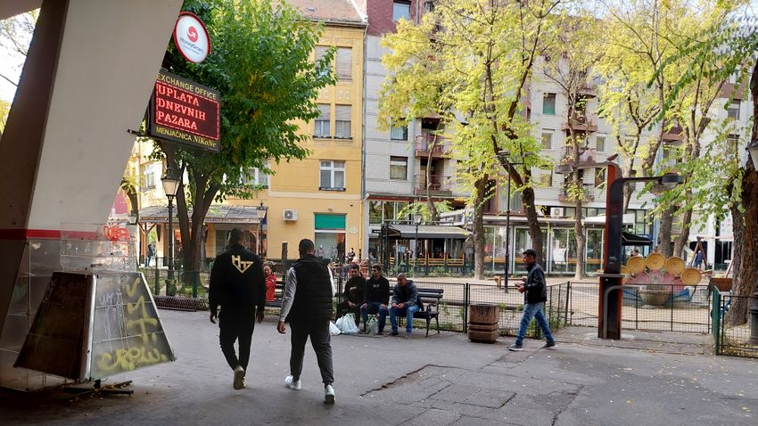 Háborús helyzet alakult ki a magyar határ közvetlen közelében + videók