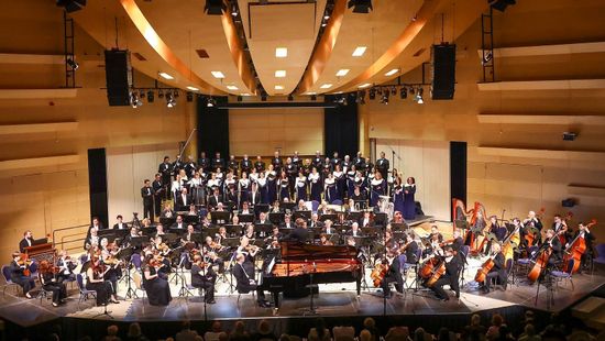 Kodály nevével ünnepel a 100 éve megalakult debreceni filharmonikus zenekar