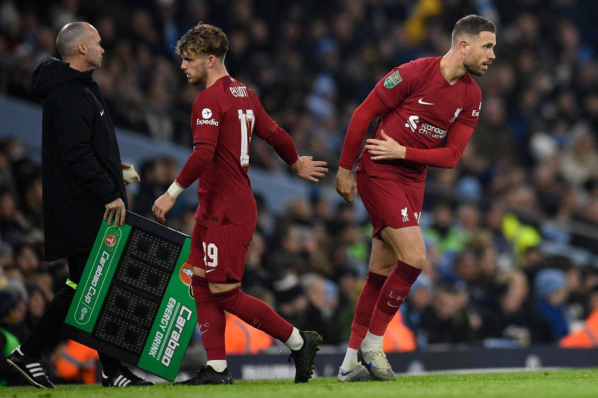 Harvey Elliott és Jordan Henderson helyére pályázhat Szoboszlai a Liverpoolnál