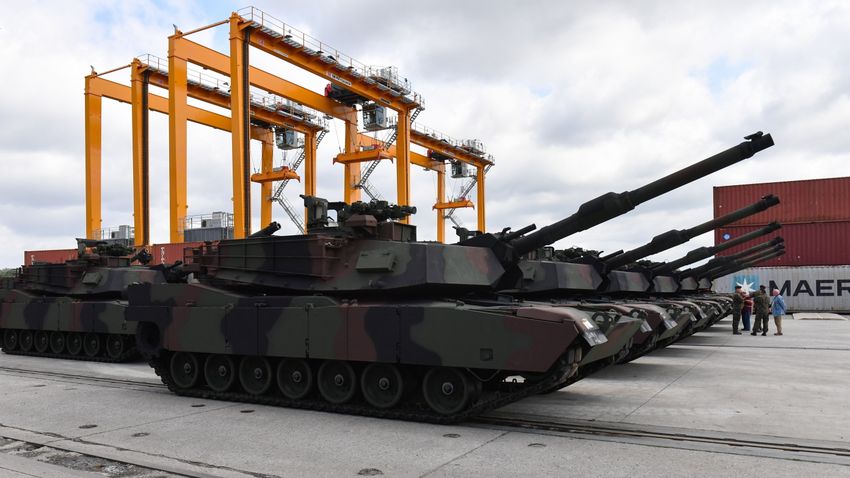 „Az Abrams tankok mozgó acélkoporsók az ukránoknak”