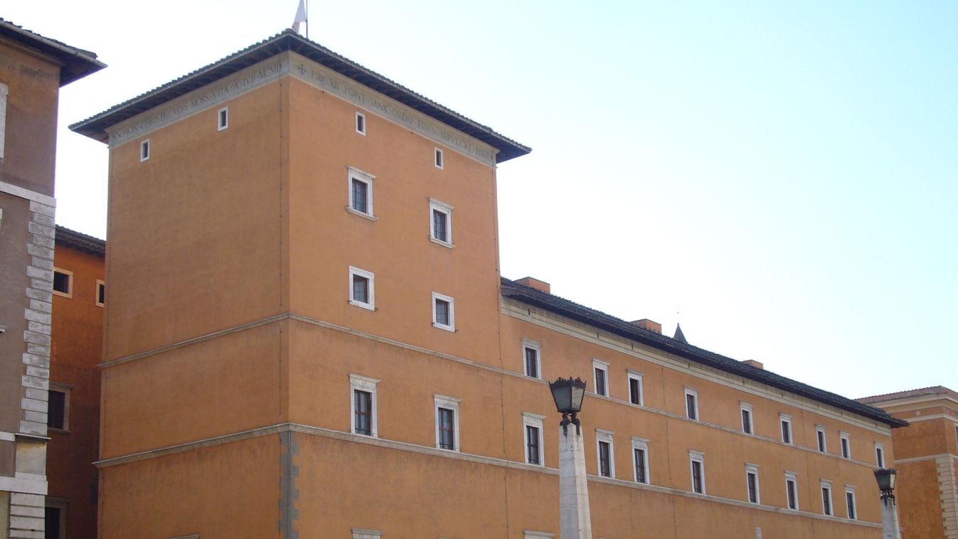 Palazzo Della Rovere (Forrás: Wikipédia)