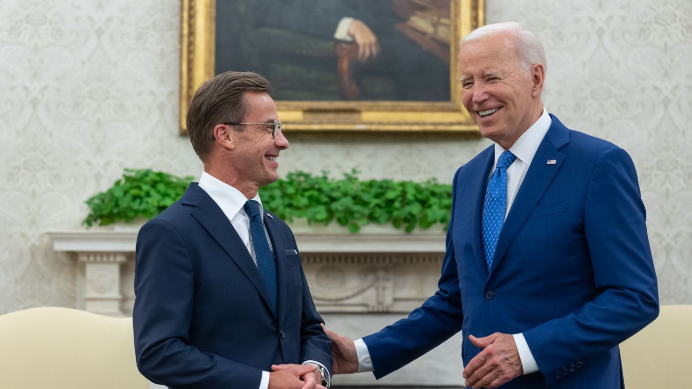 Joe Biden amerikai elnök (j), és Ulf Kristersson, Svédország miniszterelnöke (b) a Fehér Házban, 2023.07.06-án. (Fotó: President Biden / Twitter)