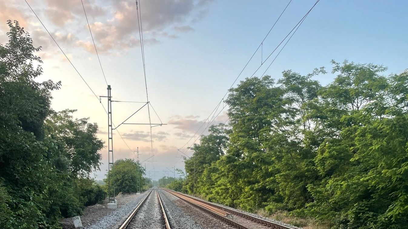 Gázolás miatt késnek a vonatok egy balatoni vasútvonalon