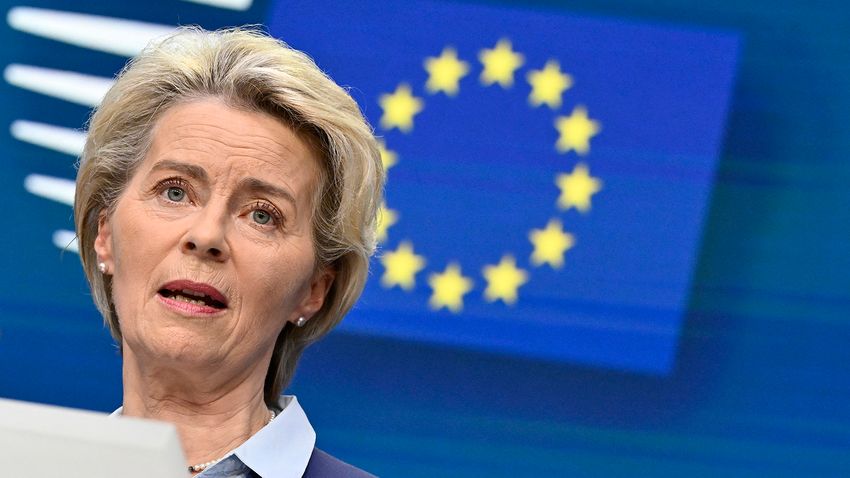 Menekülnek Ursula von der Leyen mellől az uniós biztosok Menekülnek Ursula von der Leyen mellől az uniós biztosok