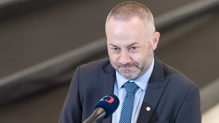 Lemondott a szlovén egészségügyi miniszter