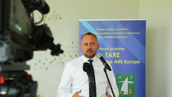 Gyopáros Alpár: Hatszáz orvosi rendelőt újítottak fel a Magyar falu programban