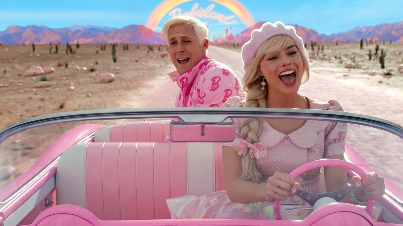 A két főszereplő, Margot Robbie és Ryan Gosling a Barbie-filmben