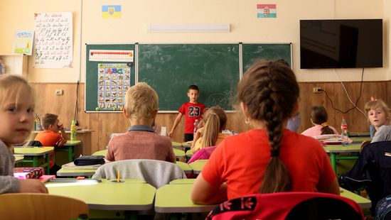 „Ukránosítást” terveznek a munkácsi magyar iskolában