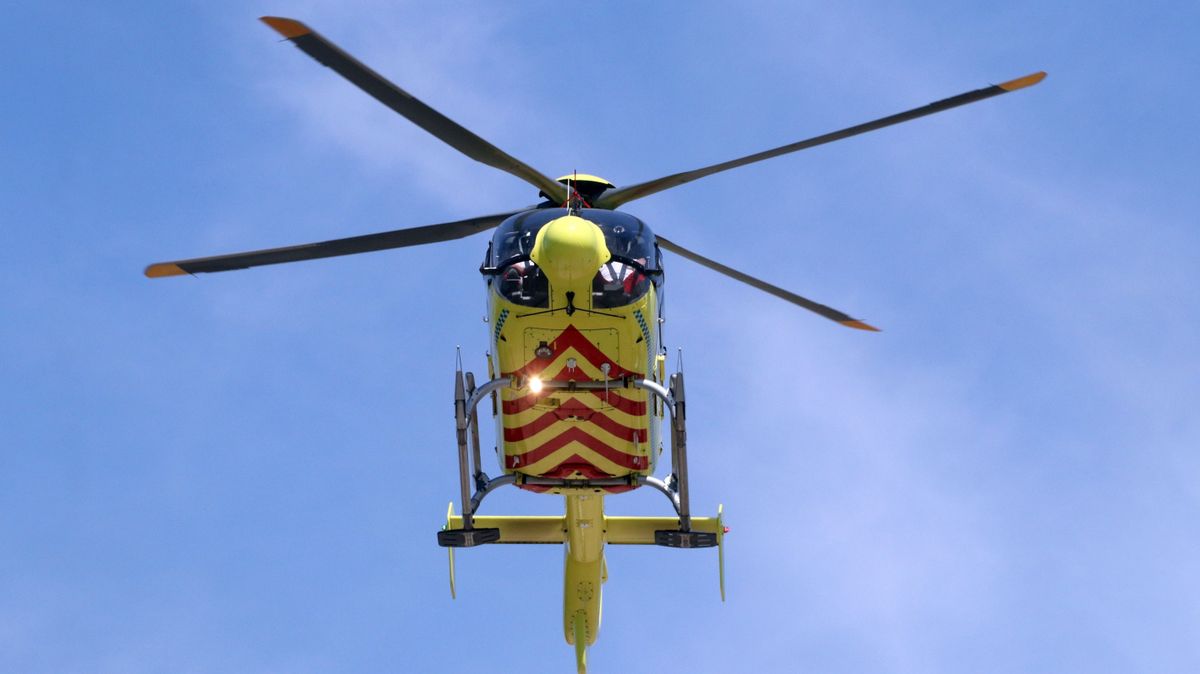 Mentőhelikopter vitt el egy diákot egy dunaújvárosi középiskolából
