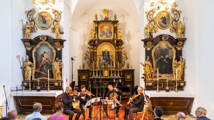 A Talich Quartet a szombat délelőtti hangversenyen a Boldogasszony-kápolnában