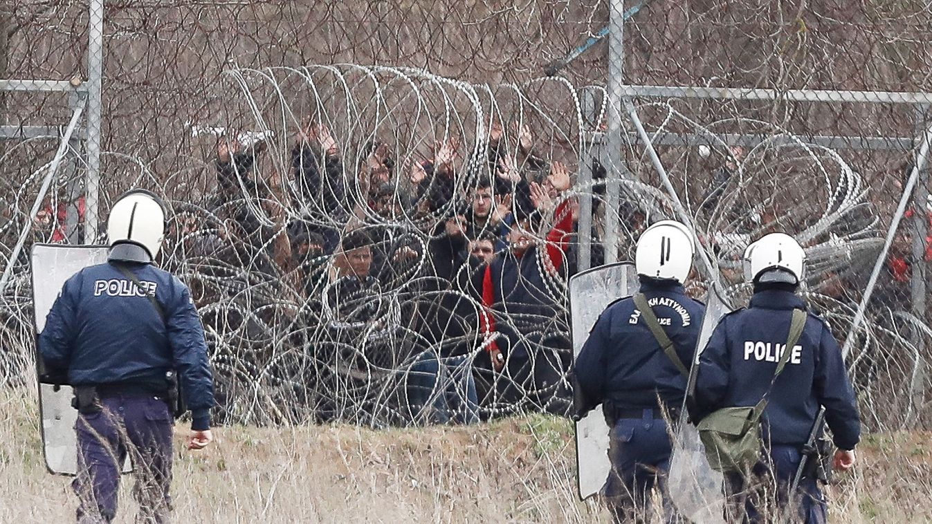 Összeomlik a schengeni rendszer, ha nem védjük a külső határokat