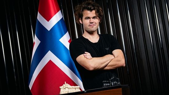 Magnus Carlsen 180 ezer néző előtt kipipálta a sakkot