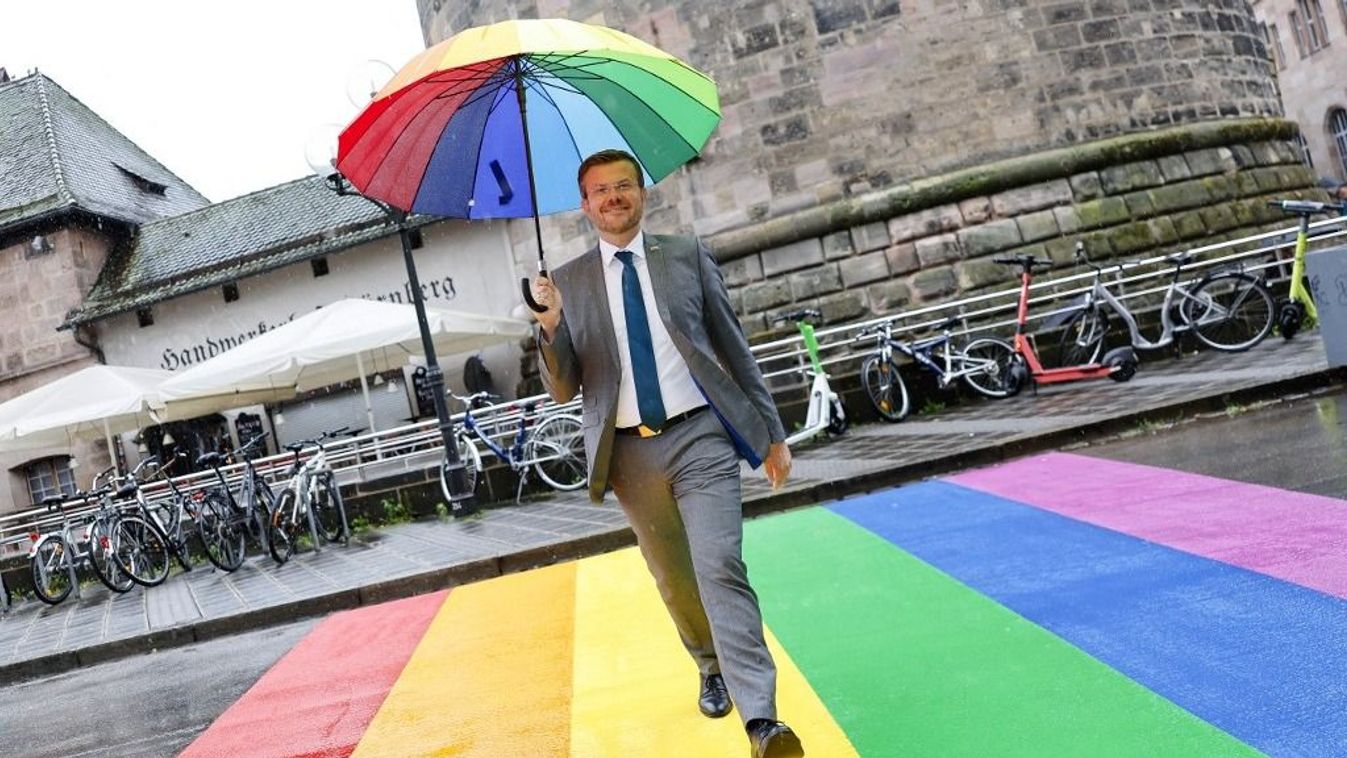 Presentation of new rainbow crosswalk in Nuremberg