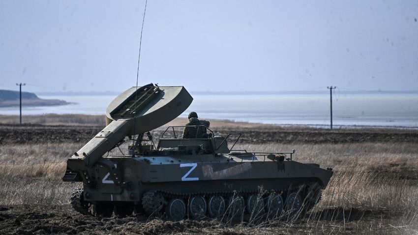 Felrobbant egy orosz UR-77 Meteorit aknamentesítő Felrobbant egy orosz UR-77 Meteorit aknamentesítő