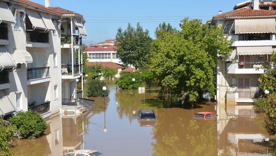Vizsgálatot rendelt el a görög ügyészség a halálos áradások ügyében