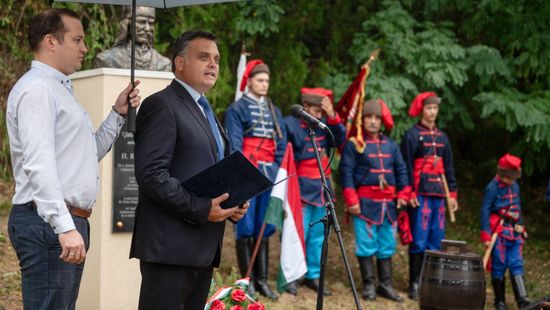 Latorcai Csaba: A magyar szabadságharcos nép
