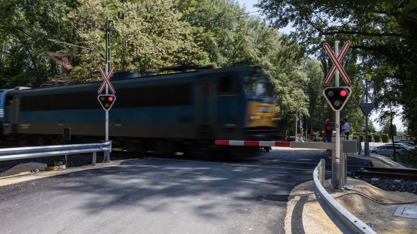 Gázolt a vonat Nagykanizsán, pótlóbuszozásra kell számítani