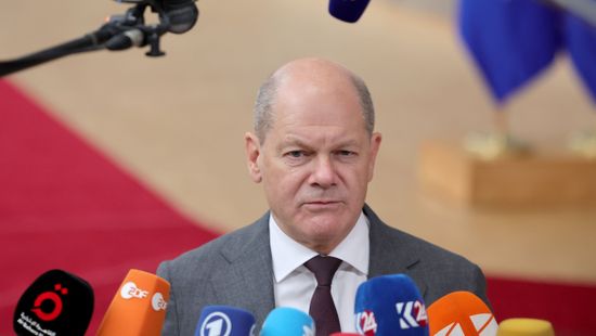 Óva int a látszatbékétől a német kancellár