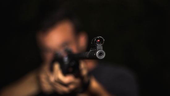 Lövöldözésben meghalt egy férfi egy bécsújhelyi mozinál