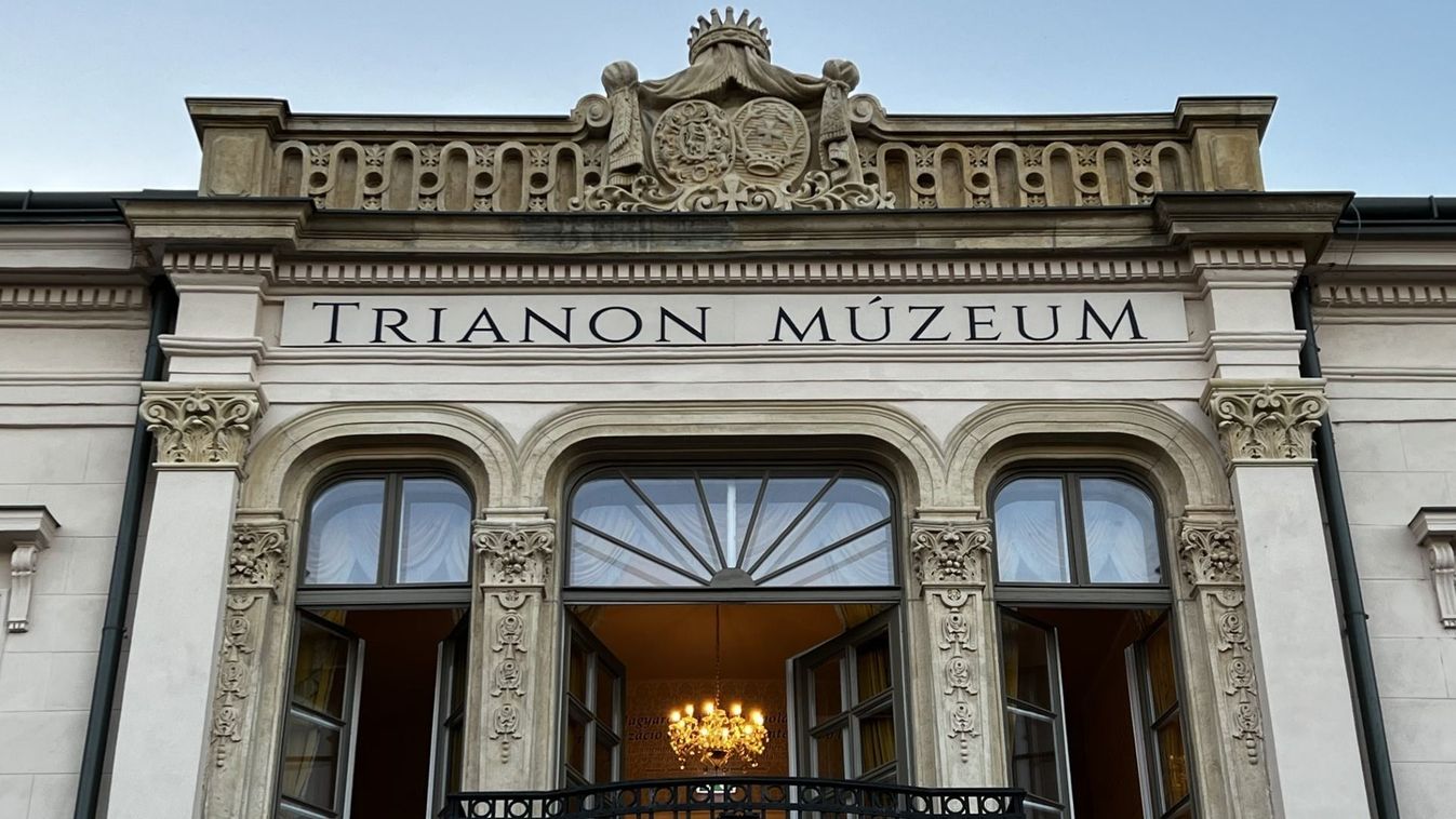 A Trianon Múzeum épülete