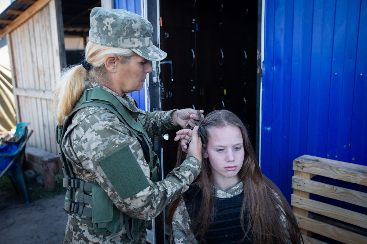 Testing of samples for women's military uniform during military exercises in Kyiv