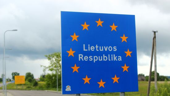 Ez az európai ország már nem engedi be az orosz rendszámú autókat