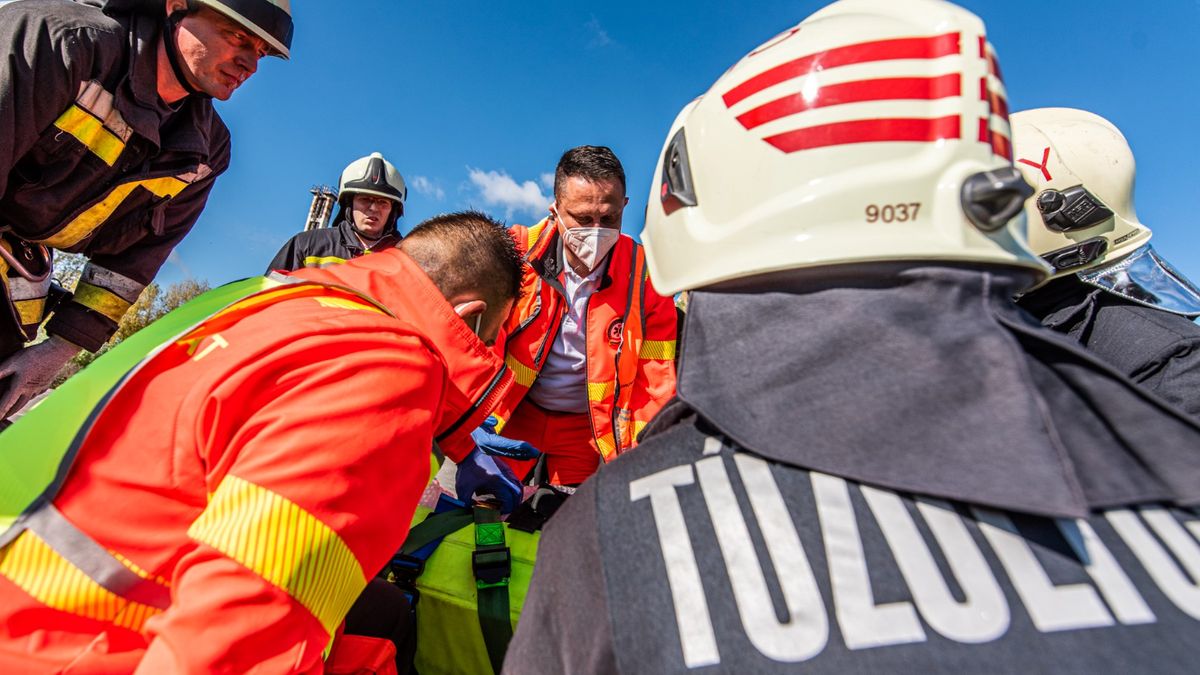 Holttestet találtak egy gyulai társasházban