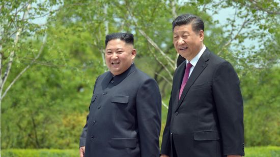 Szorosabbra vonná a kapcsolatokat Kínával Kim Dzsong Un
