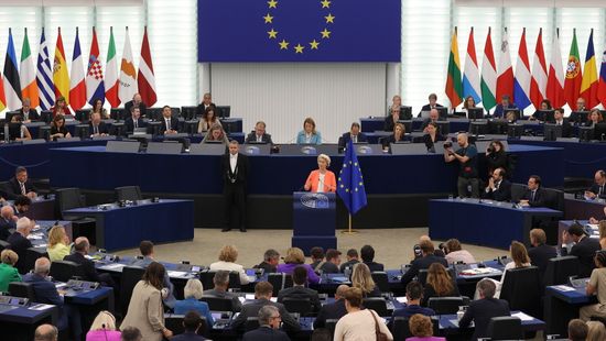 Európa-szerte kifakadtak a pártok Ursula von der Leyen beszédére