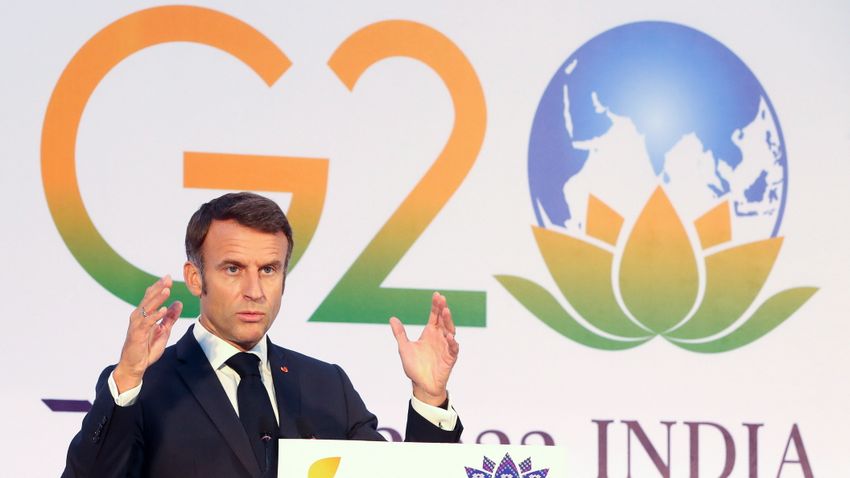 A francia elnök az államon belüli autonómia megadását javasolja Korzika szigetének A francia elnök az államon belüli autonómia megadását javasolja Korzika szigetének